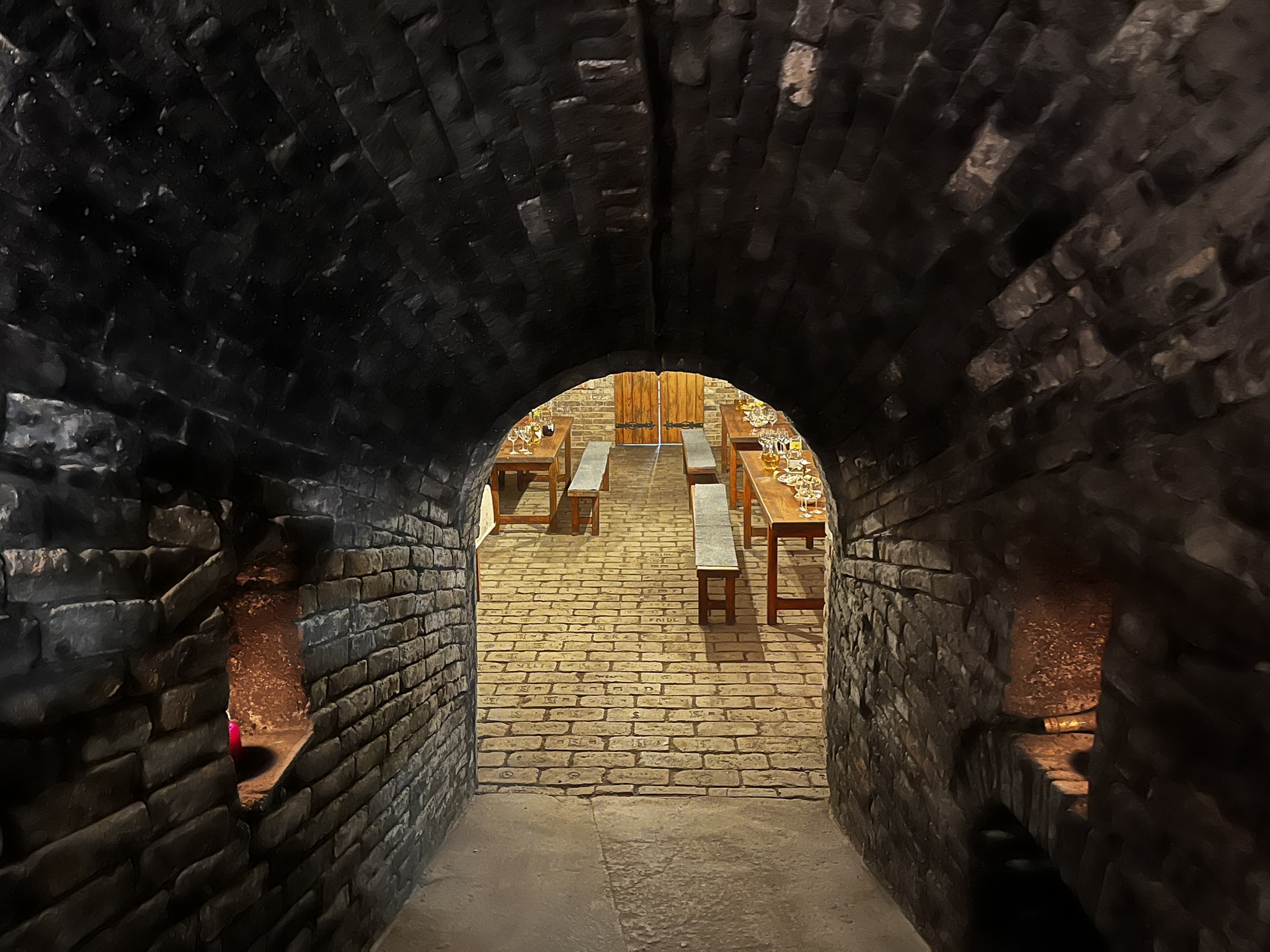 Vstup do historického sklepa